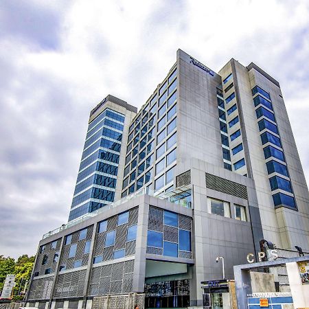 Radisson Blu Gorakhpur Hotel Buitenkant foto